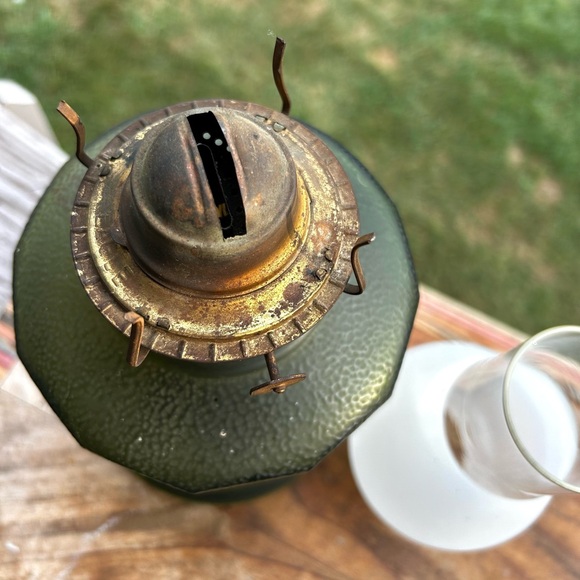 Vintage P & A Risdon Green Glass Oil Lamp Base With Burner And Chimney - Picture 6 of 13